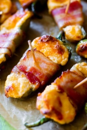 bacon wrapped cheesy stuffed jalapeños