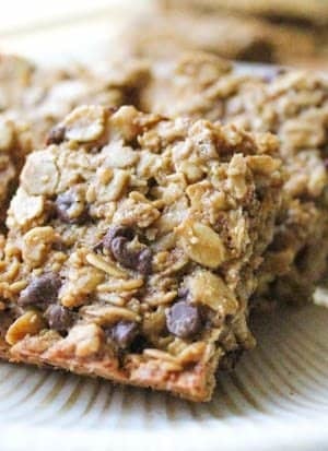 chocolate chip cookie granola bars