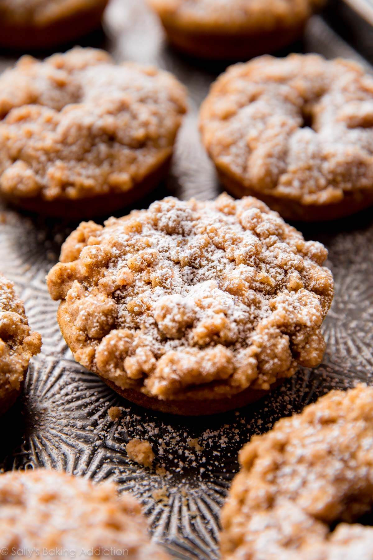 crumb cake donuts