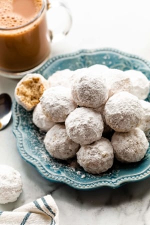 mini powdered sugar donut muffins