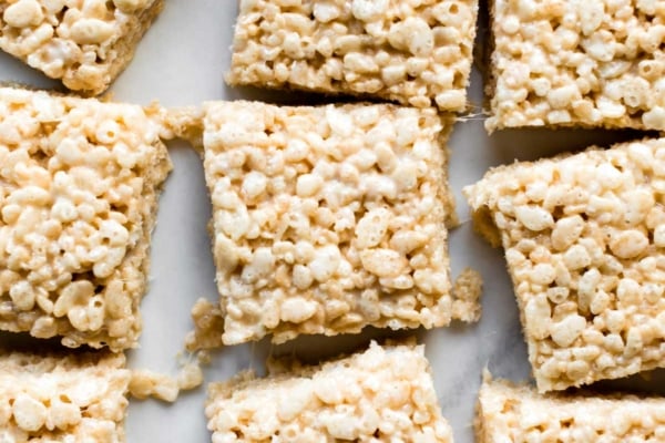 Rice krispie treats cut into squares