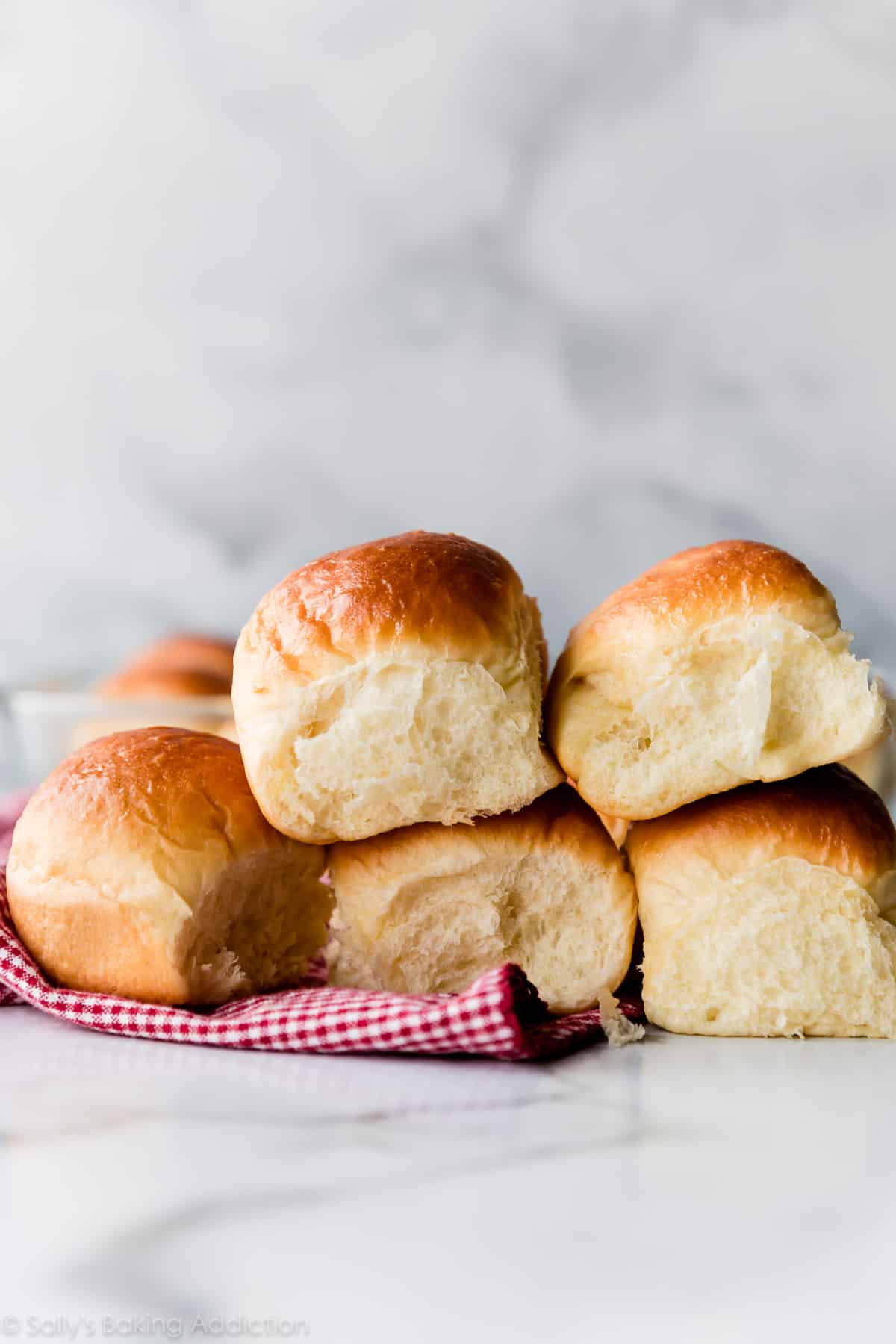 Dinner rolls